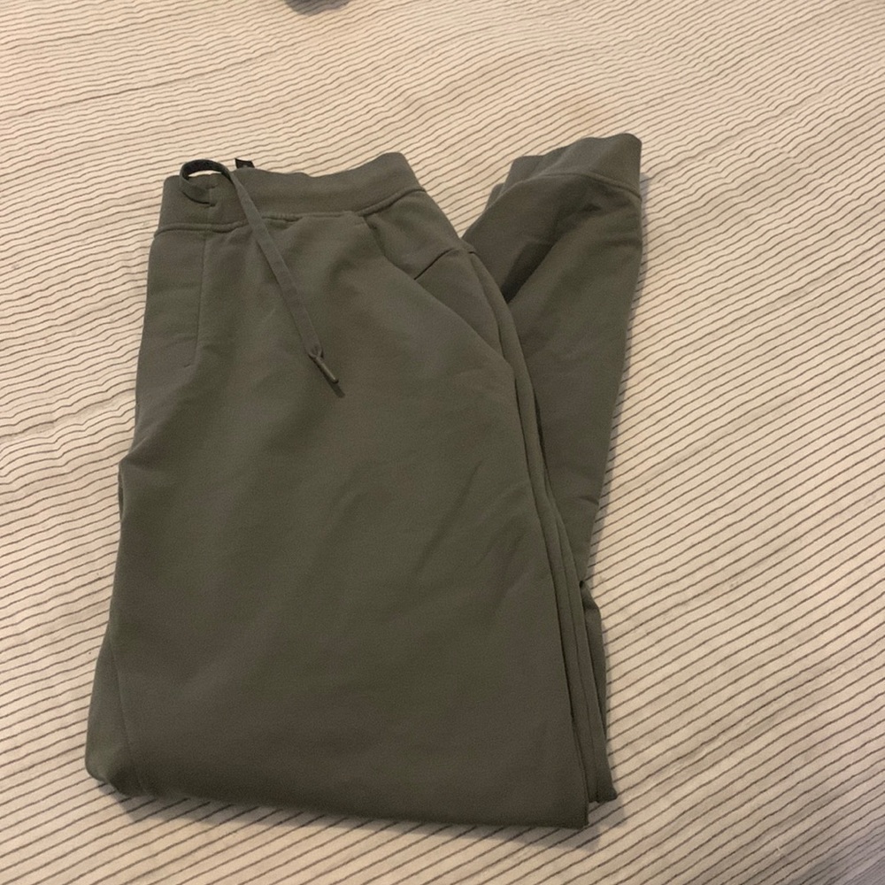 Lulu lemon men's city joggers